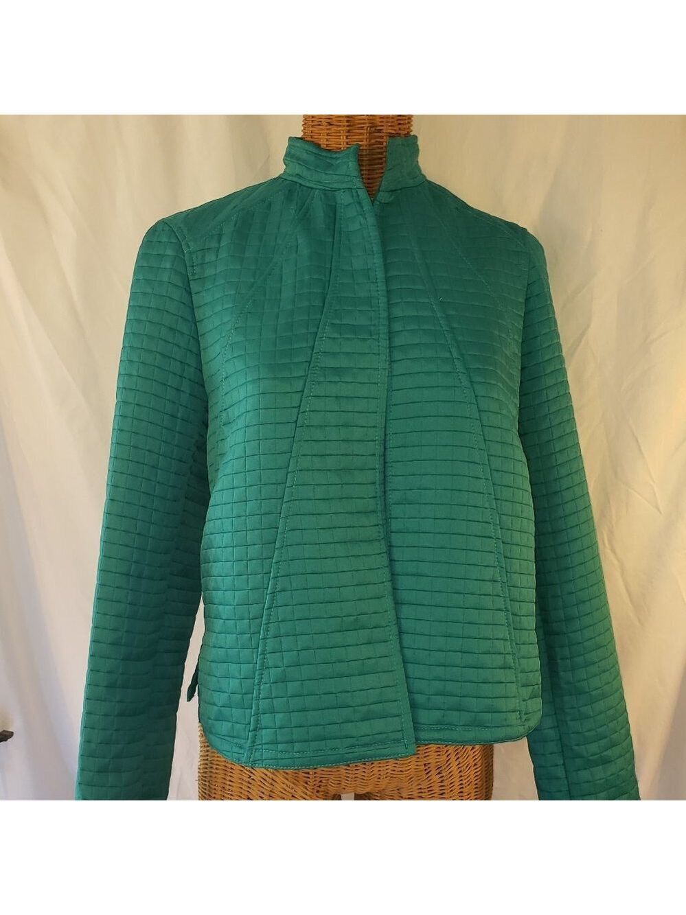 Harve Bernard Women's Green Quilted Open Front Lightweight Jacket Size 8